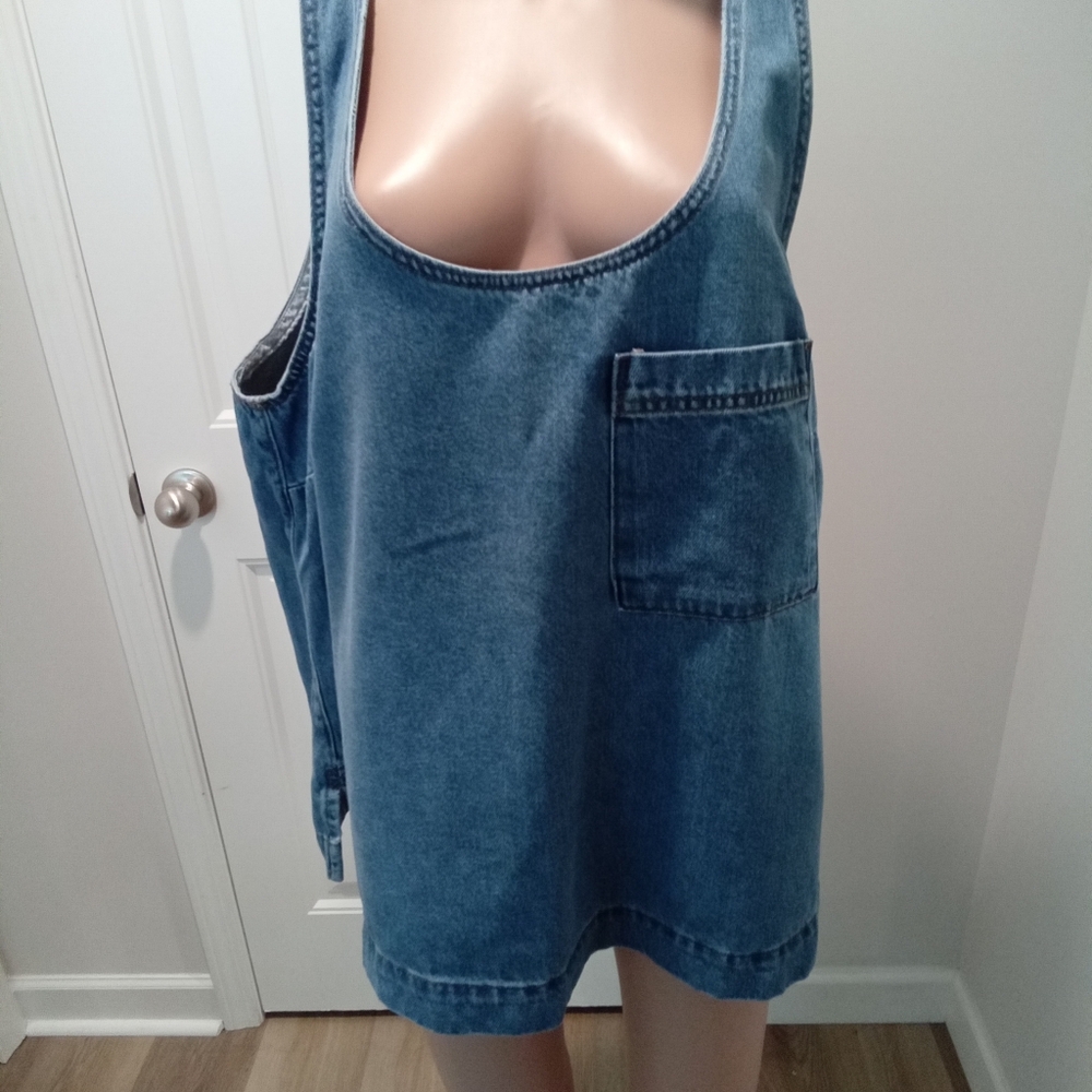 Universal Thread Plus Size XXL Denim Sleeveless Top with Pocket
